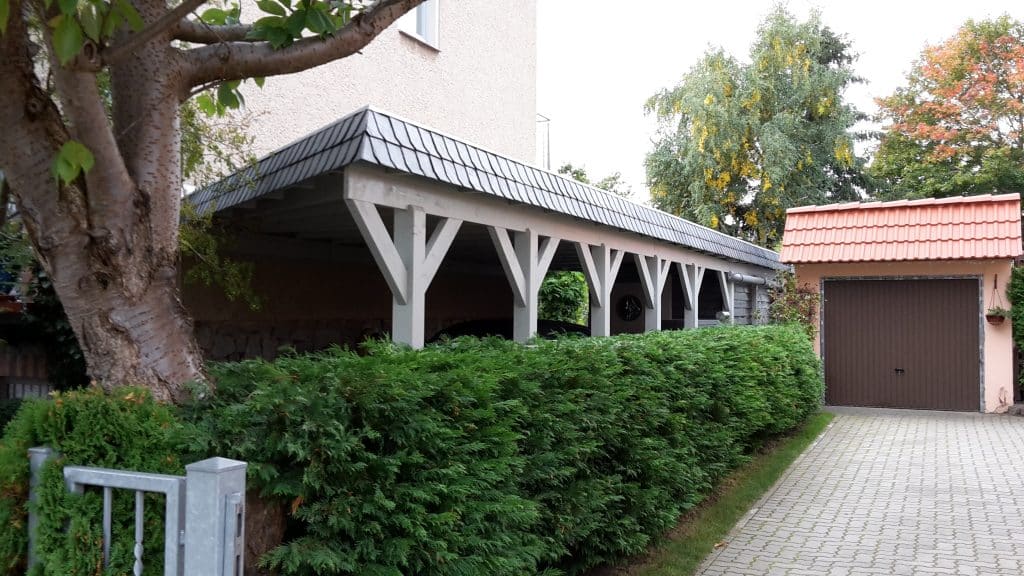 Carport in mediterraner Optik